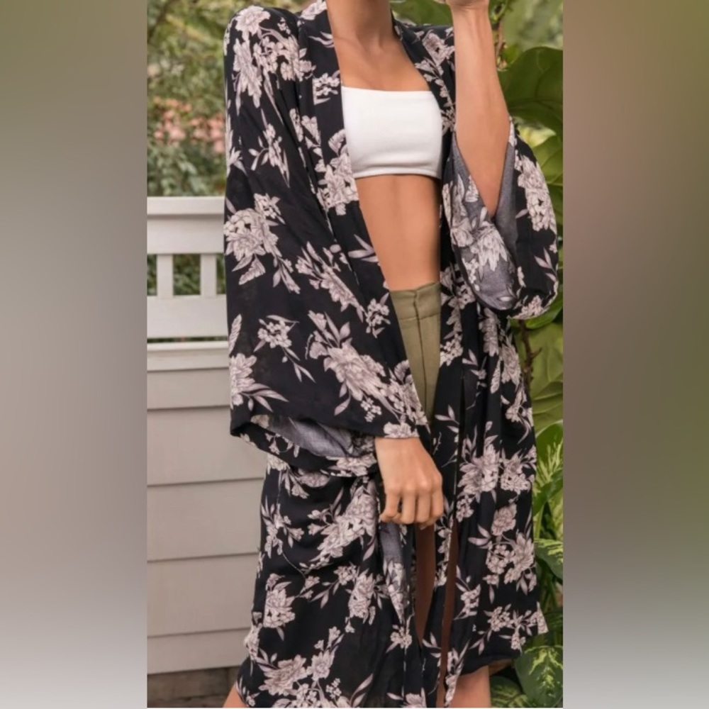 Spiritual Gangster Maya Kimono